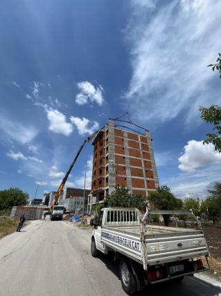 Balıkesir İzmir Yolu Bina Çatısı